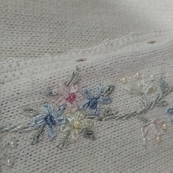 Carolyn Taylor cardigan sweater embroidery and beads vintage (InvW170) - Picture 6 of 11